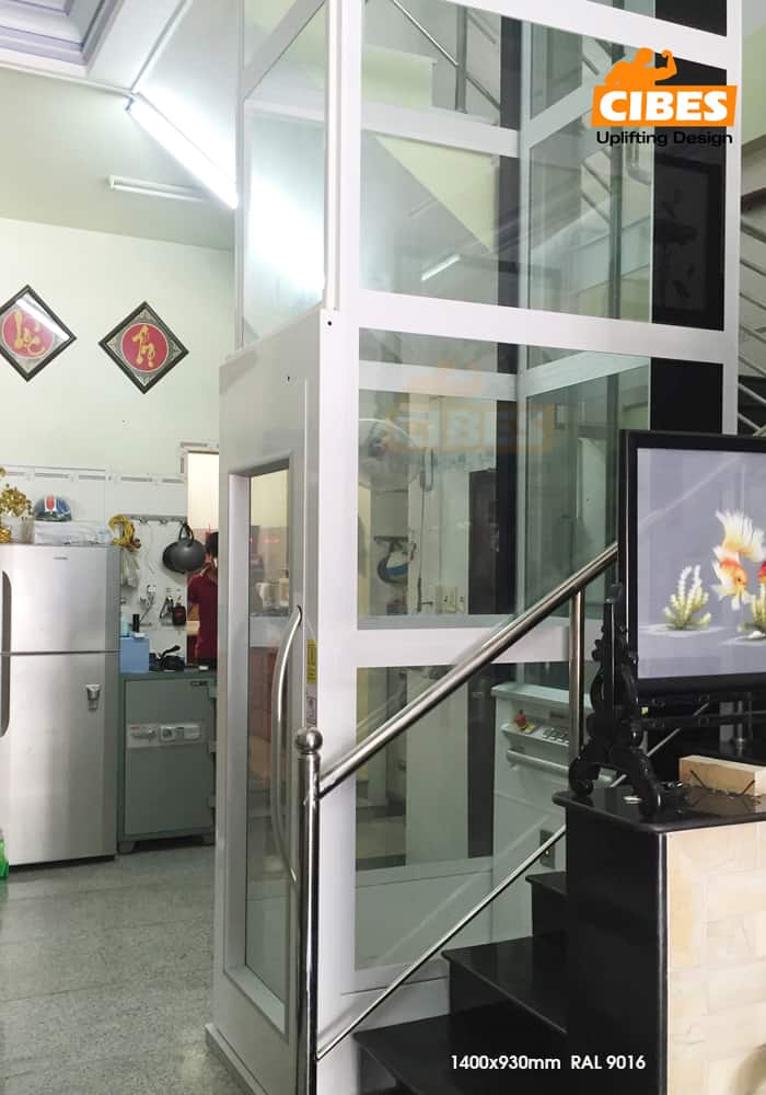 Thang máy kính Cibes màu trắng trong suốt