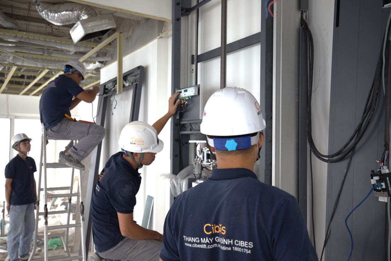 Thang máy Cibes sử dụng công nghệ trục vít từ Thụy Điển