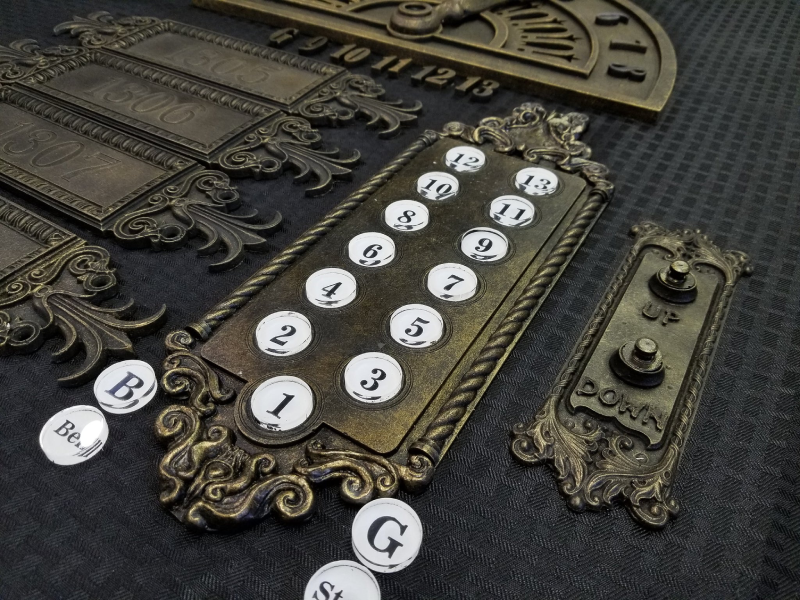 Một số ký hiệu thang máy đặc biệt được in trên nút bấm một cách độc đáo, đẳng cấp 