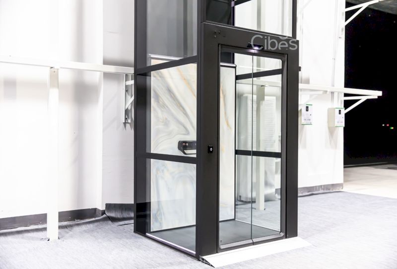 Thang máy S85 Aurora được trang bị hệ thống đèn led hiện đại Thang máy S85 Elegance với thiết kế tinh tế, nhã nhặn  